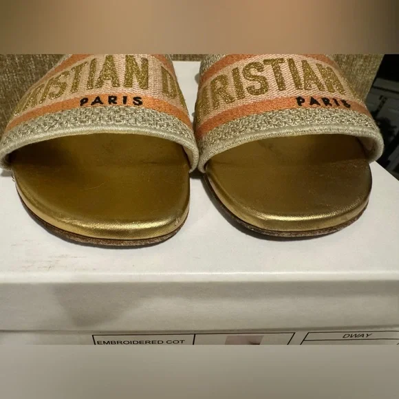 ❤️Authentic Christian Dior 52K Platinum DWAY Embroidered Slide Sandals 37.5 ❤️ - Picture 5 of 11